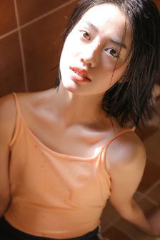 蕾丝美女
